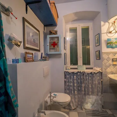 La Casa Di Gloria Vernazza